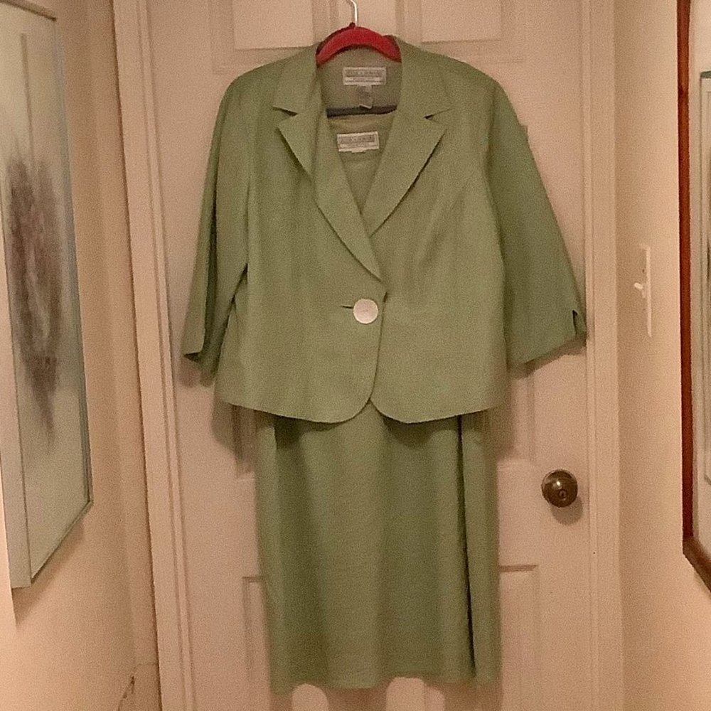 Jessica Howard Green Dress and Jacket set